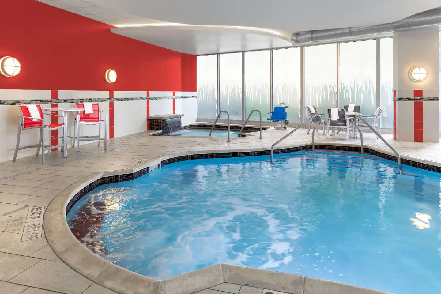 Hampton Inn & Suites Madison Downtown Hallenbad