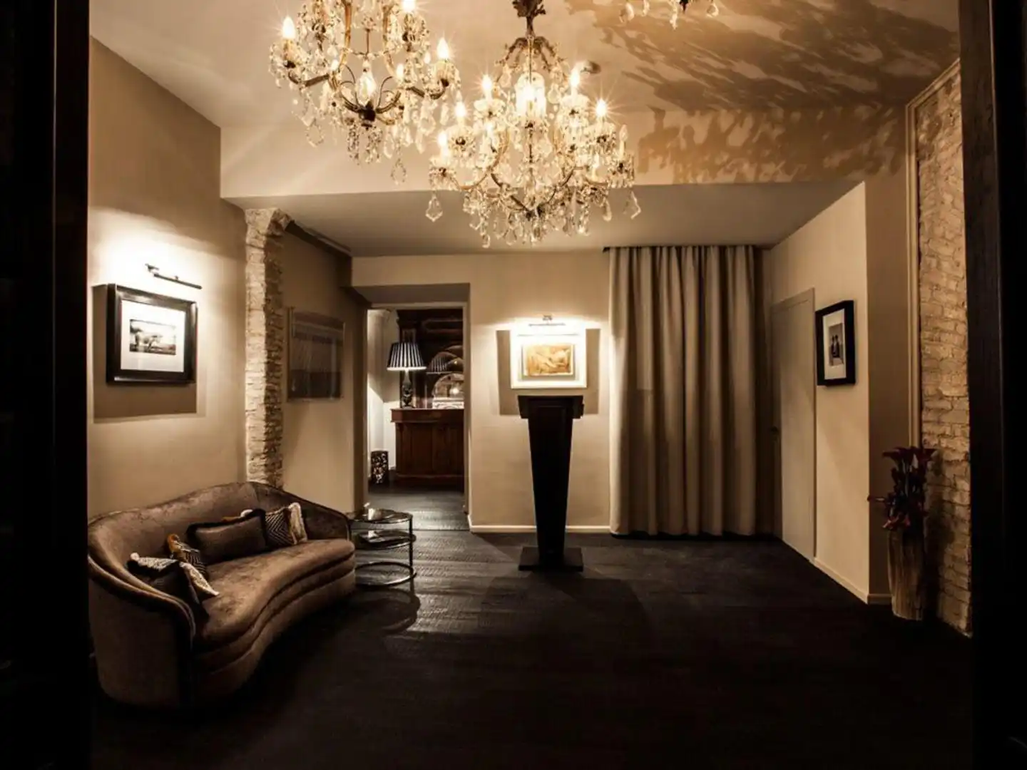 DOM Hotel Roma Lobby