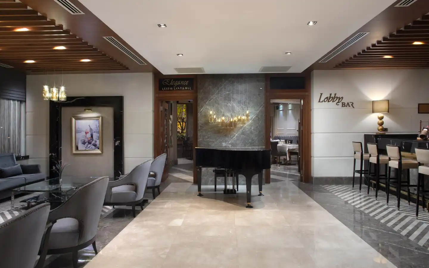 Mercure Istanbul Bomonti Lobby