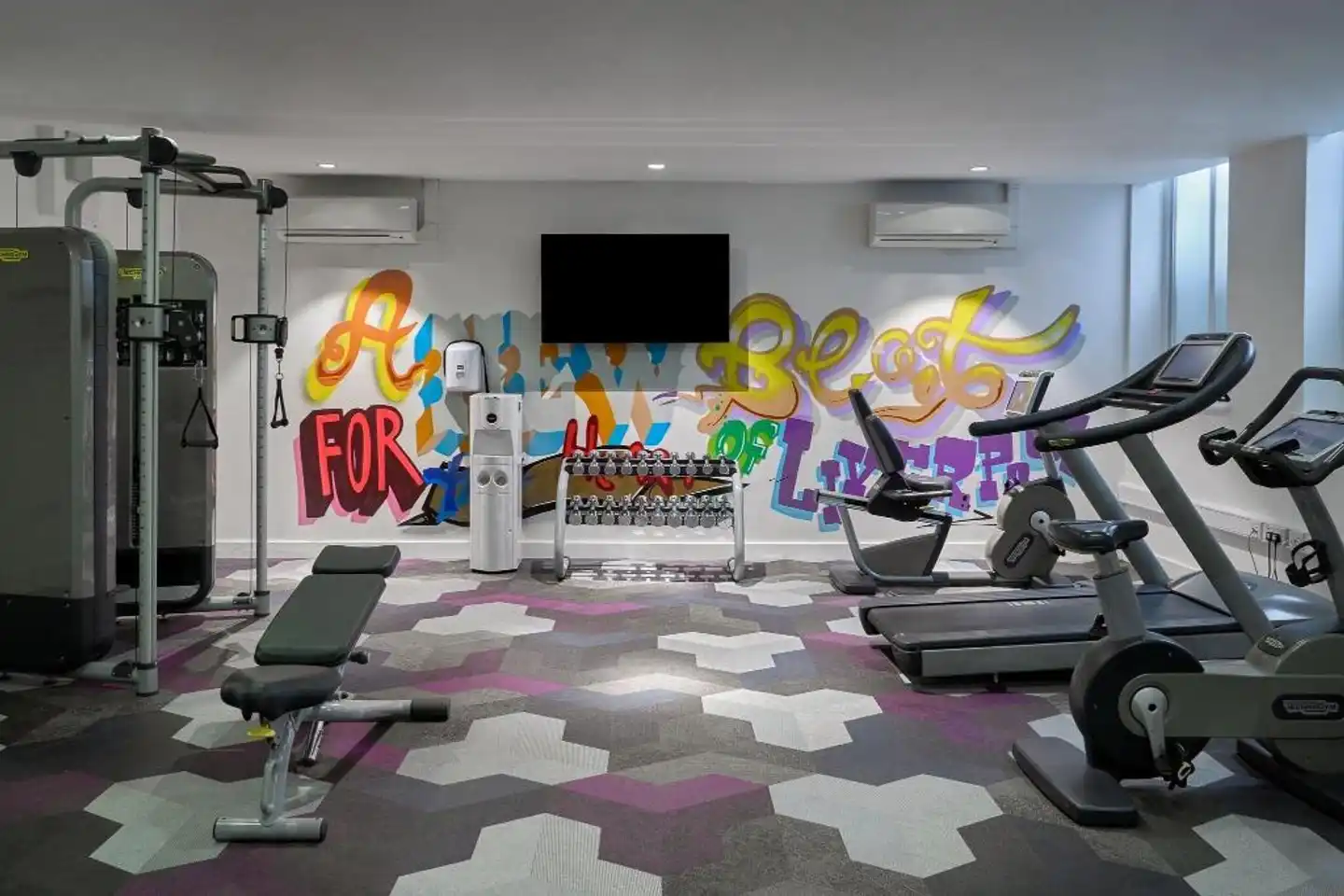 Aloft Liverpool Sport und Entertainment