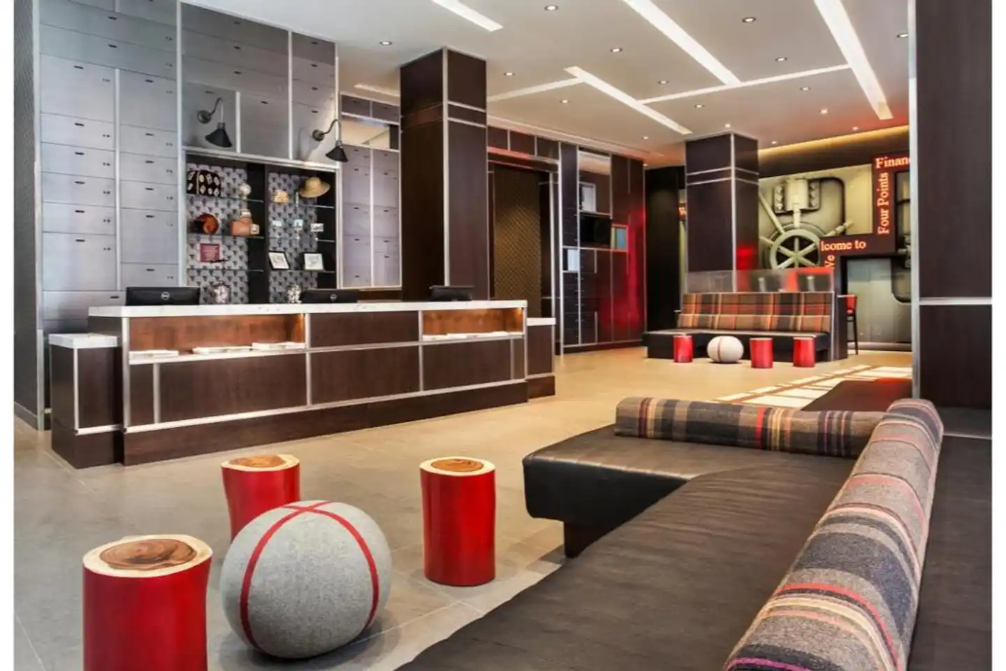 Four Points by Sheraton New York Downtown Bar