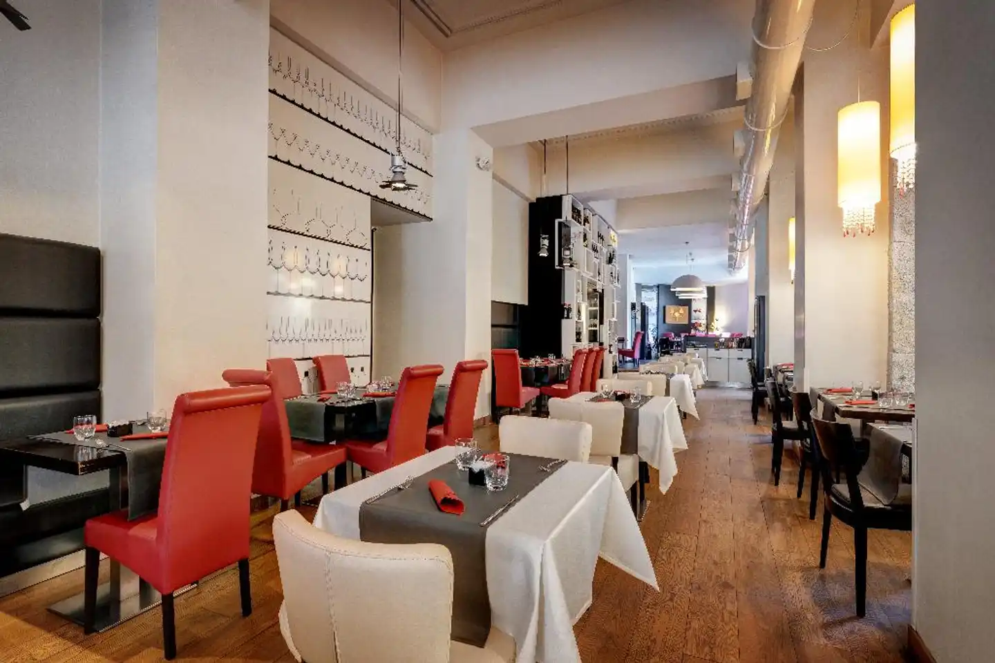 Dharma Luxury Hotel Restaurant