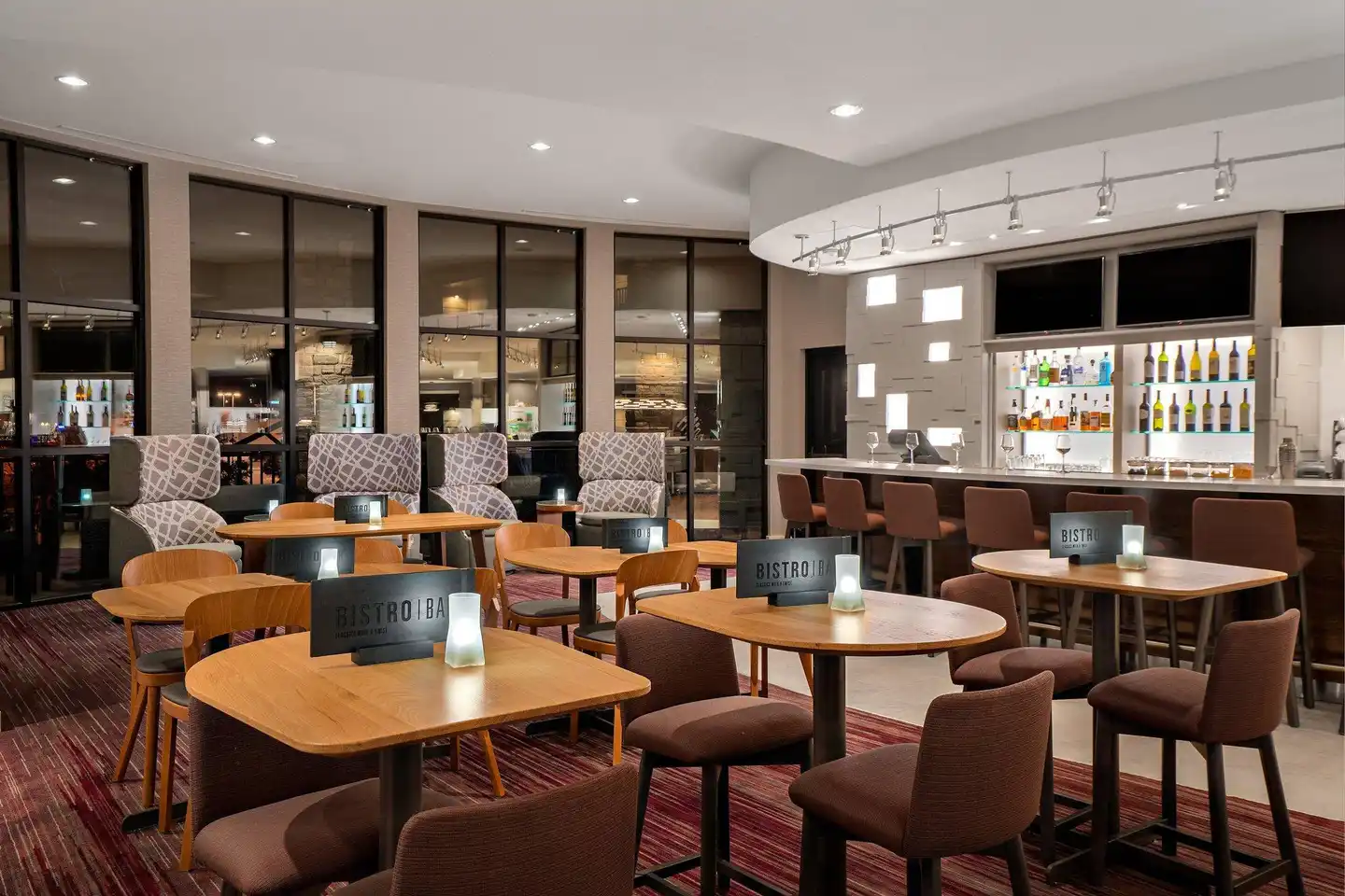 Courtyard by Marriott Flagstaff Bar