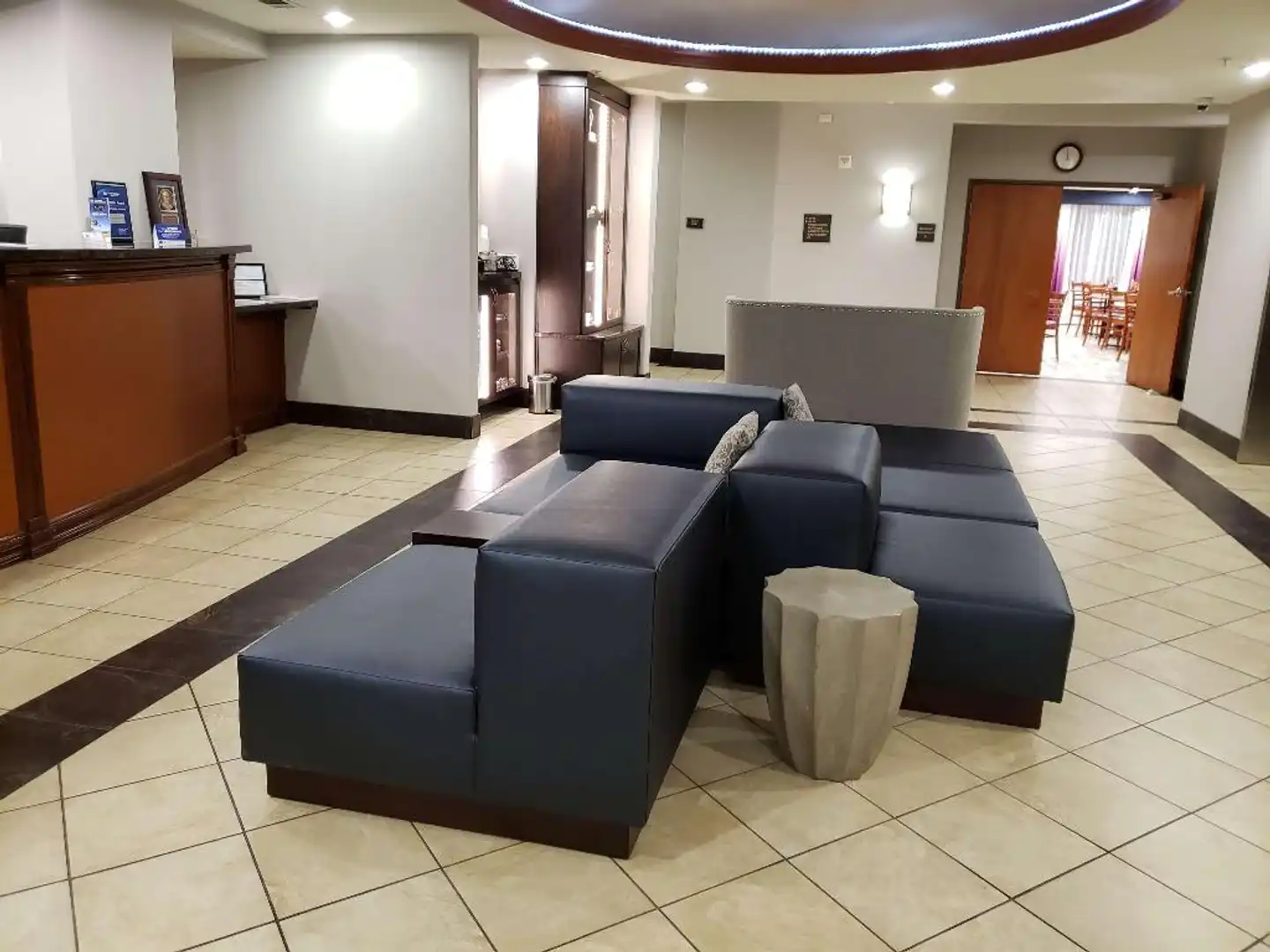 Best Western Plus San Antonio East Inn & Suites Lobby
