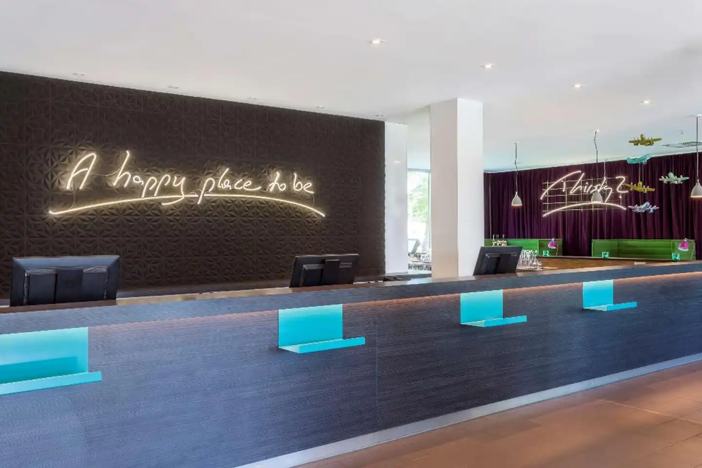 Park Inn by Radisson Frankfurt Airport Hallenbad