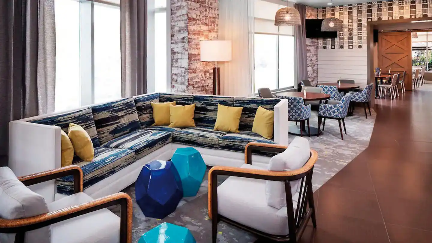 Hyatt Place Long Island East End Lobby