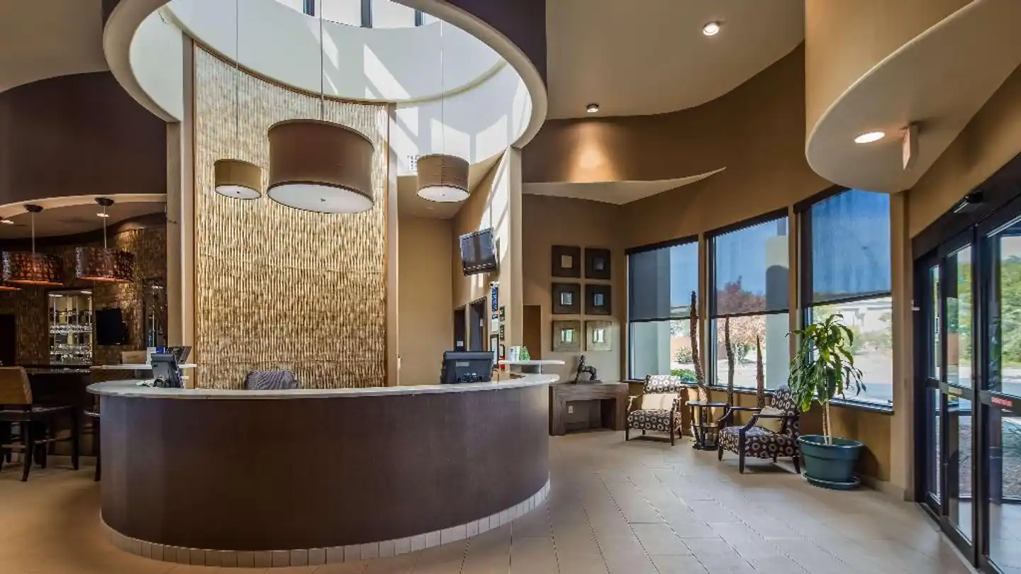 Best Western Plus Atrea Hotel and Suites Lobby
