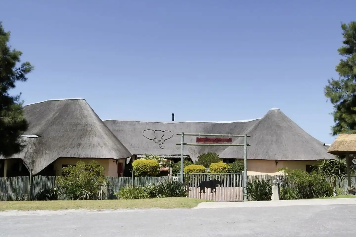 Elephants Footprint Lodge Aussenansicht