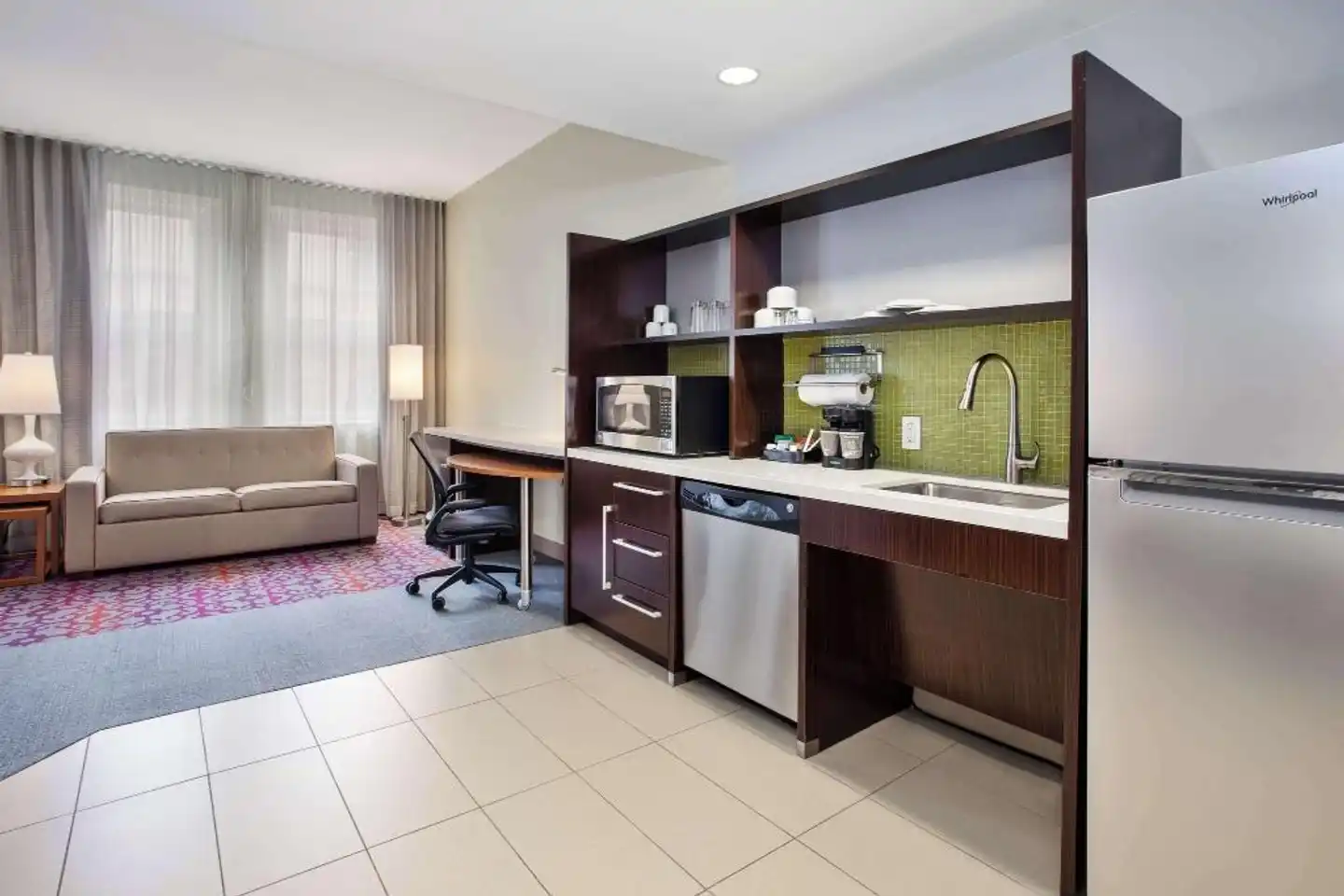 Home2 Suites by Hilton San Antonio Downtown - Riverwalk, TX Bar