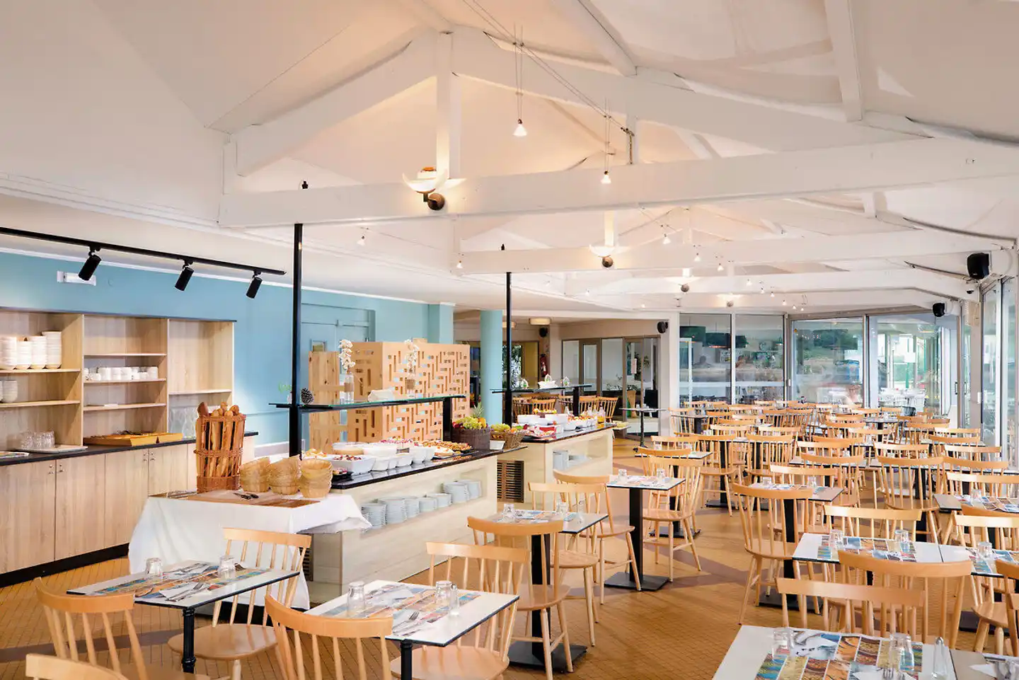 SOWELL Family Pignada Plage Restaurant