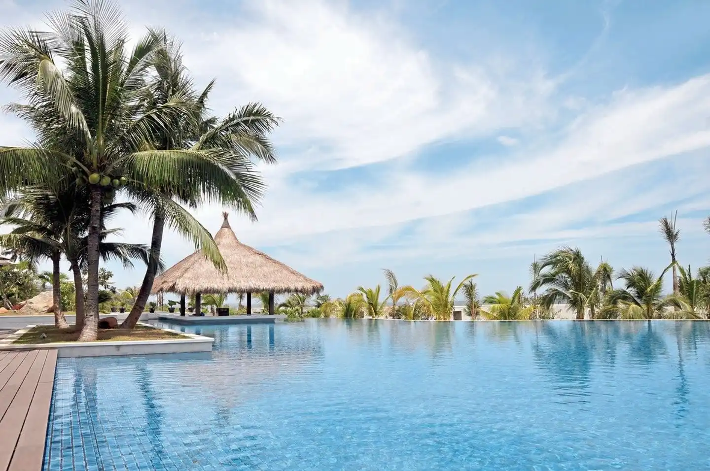 The Cliff Resort & Residences Pool