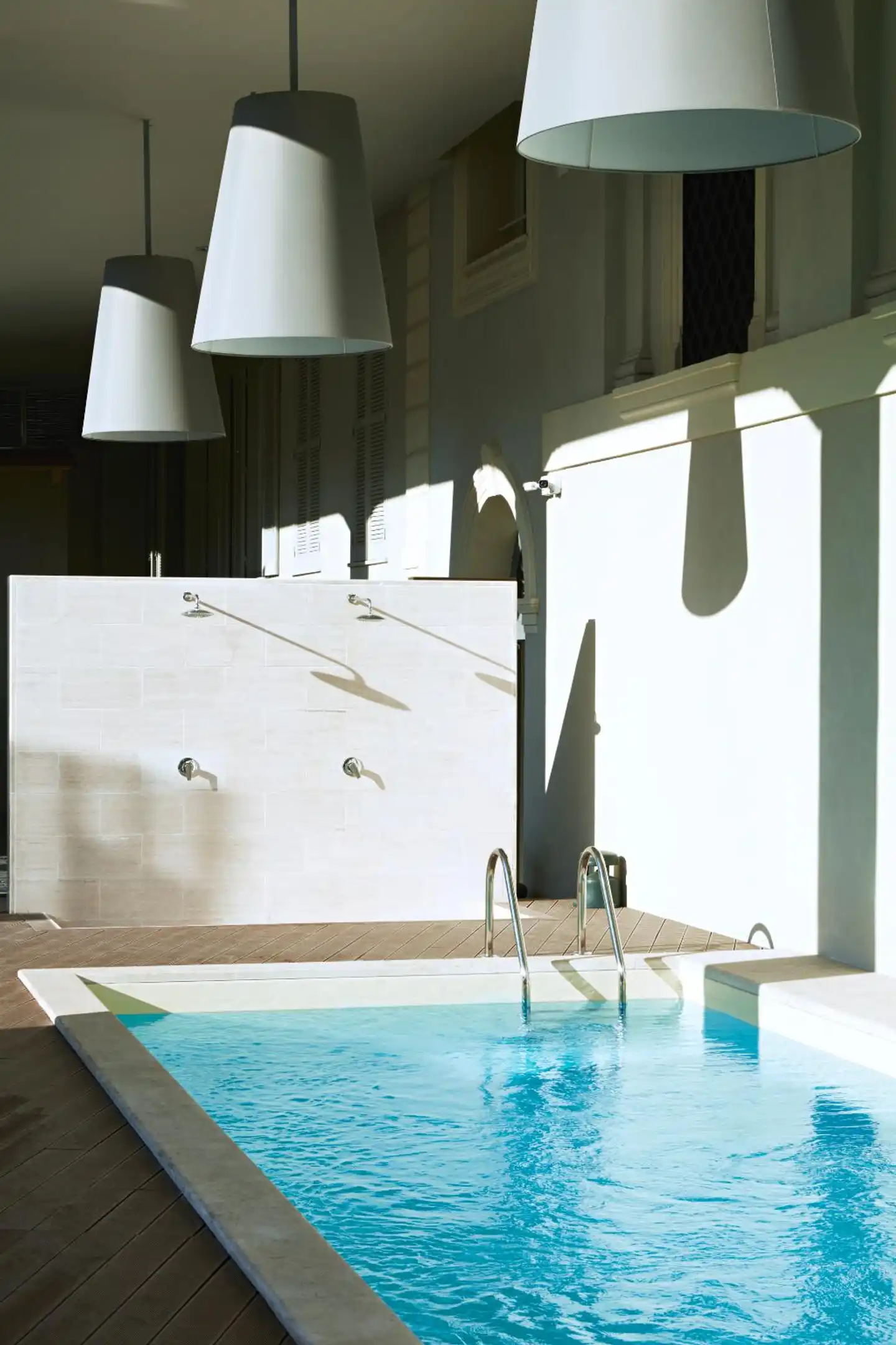 Hotel The Building Hallenbad
