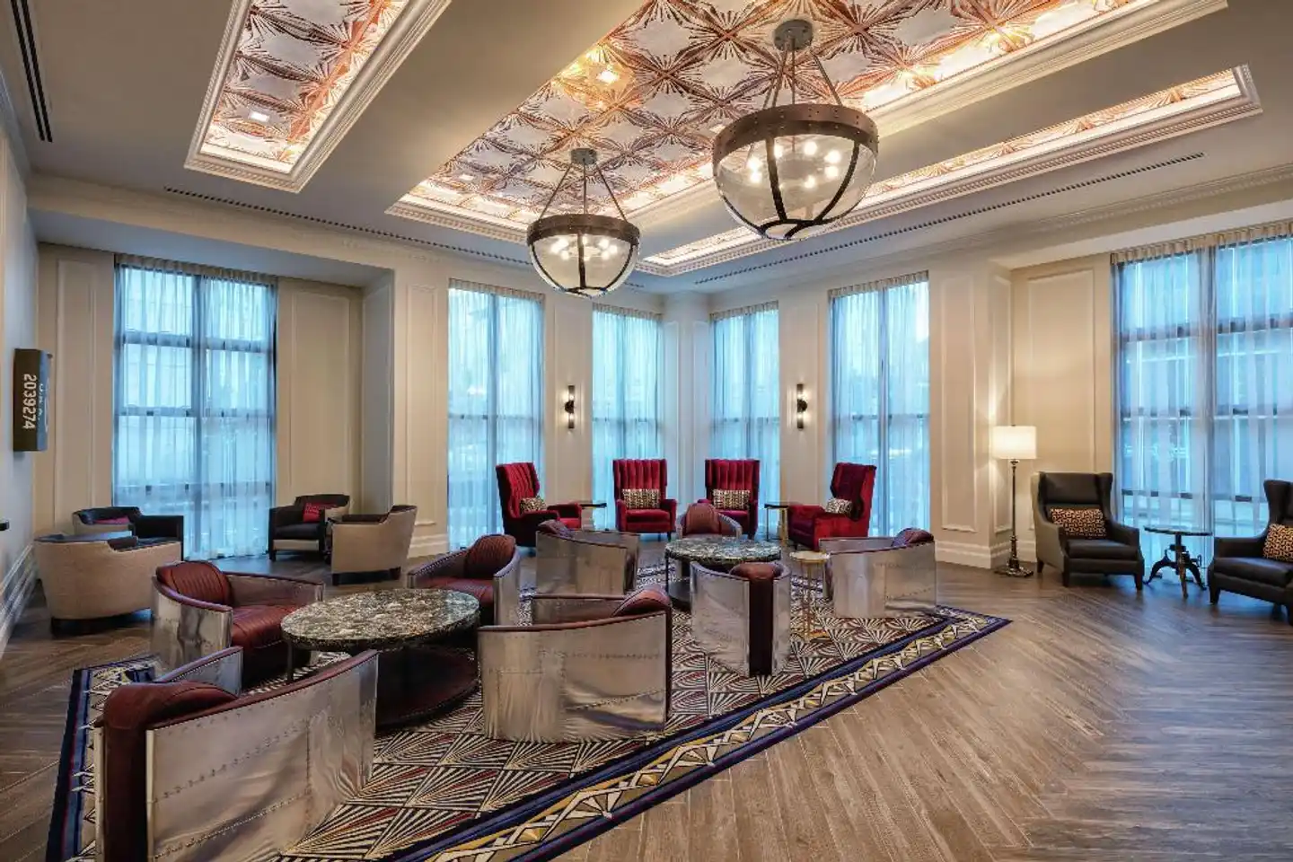 The Higgins Hotel New Orleans, Curio Collection By Hilton Lobby