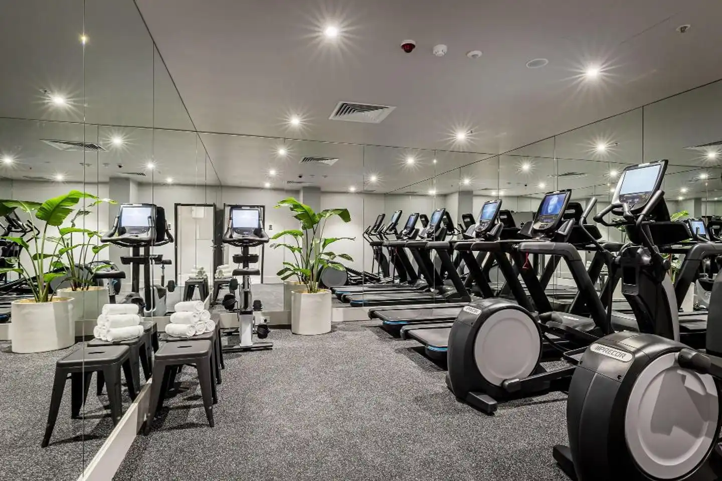 Brady Hotels Jones Lane Sport und Entertainment