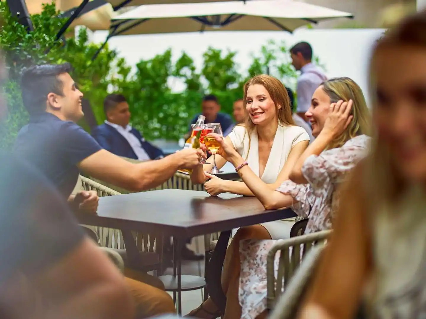 Mercure Dubai Barsha Heights Hotel Apartments Personen