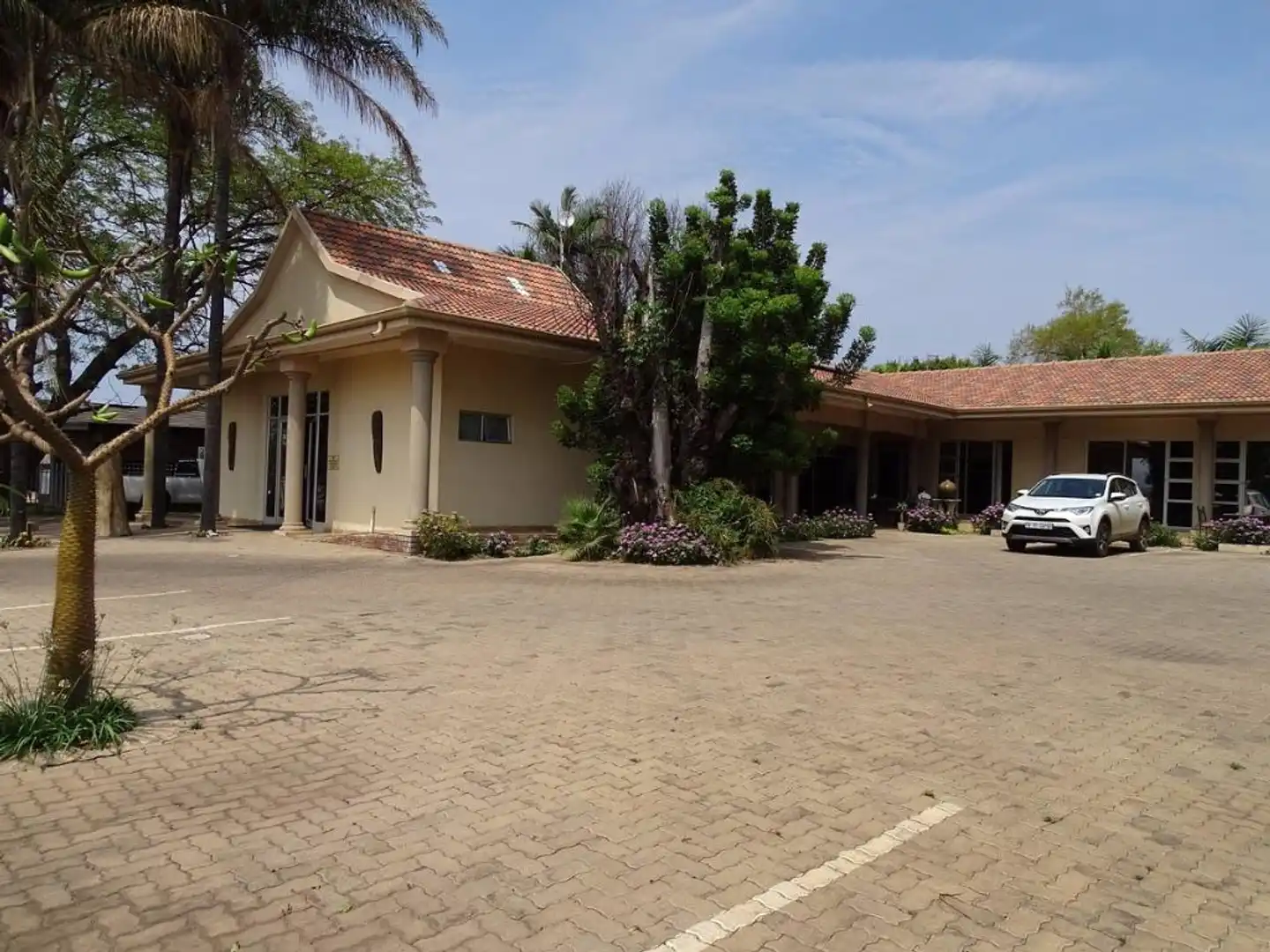 Ya Rena Guest House Aussenansicht