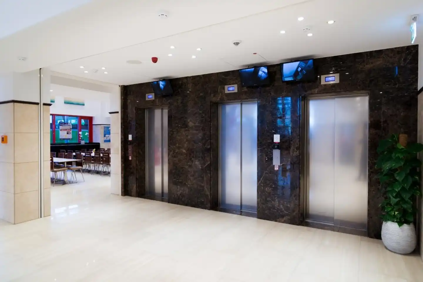 Toyoko Inn Frankfurt am Main Hauptbahnhof Lobby