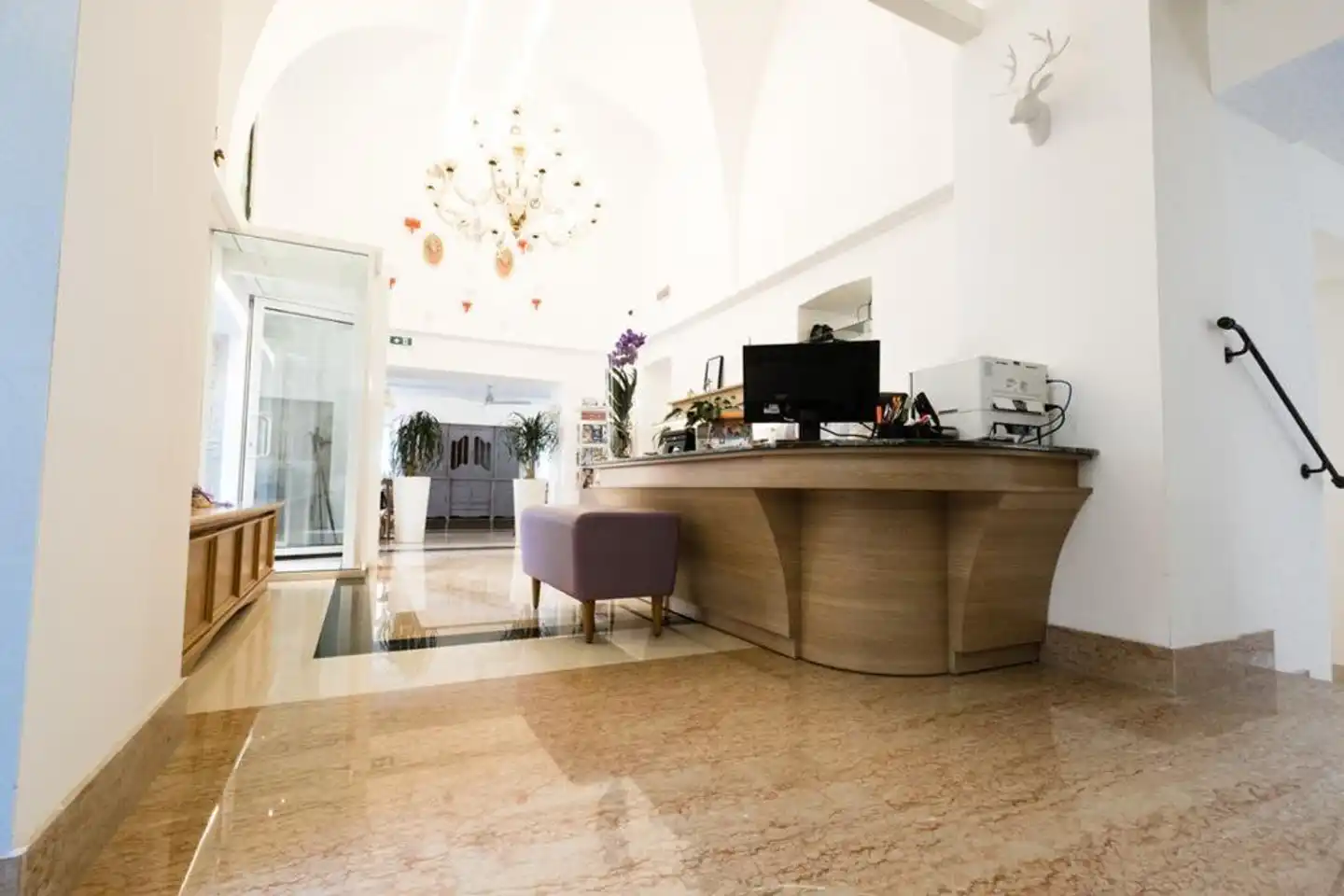 Hotel Corona Lobby