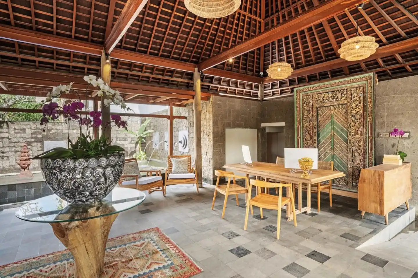 Dinara Ubud Lobby