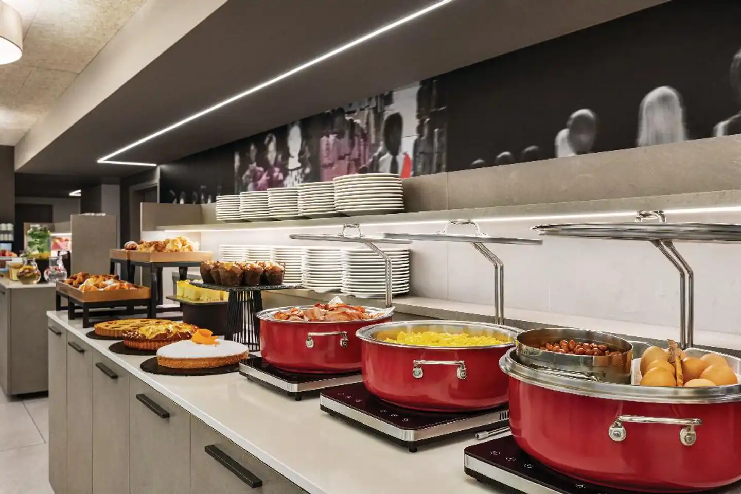 Amedia Milan Bar