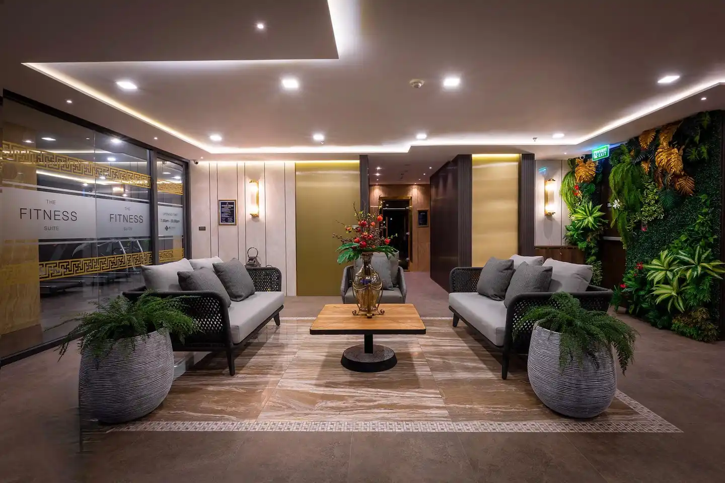 The Elysium Pratumnak Pattaya - By SHG Lobby