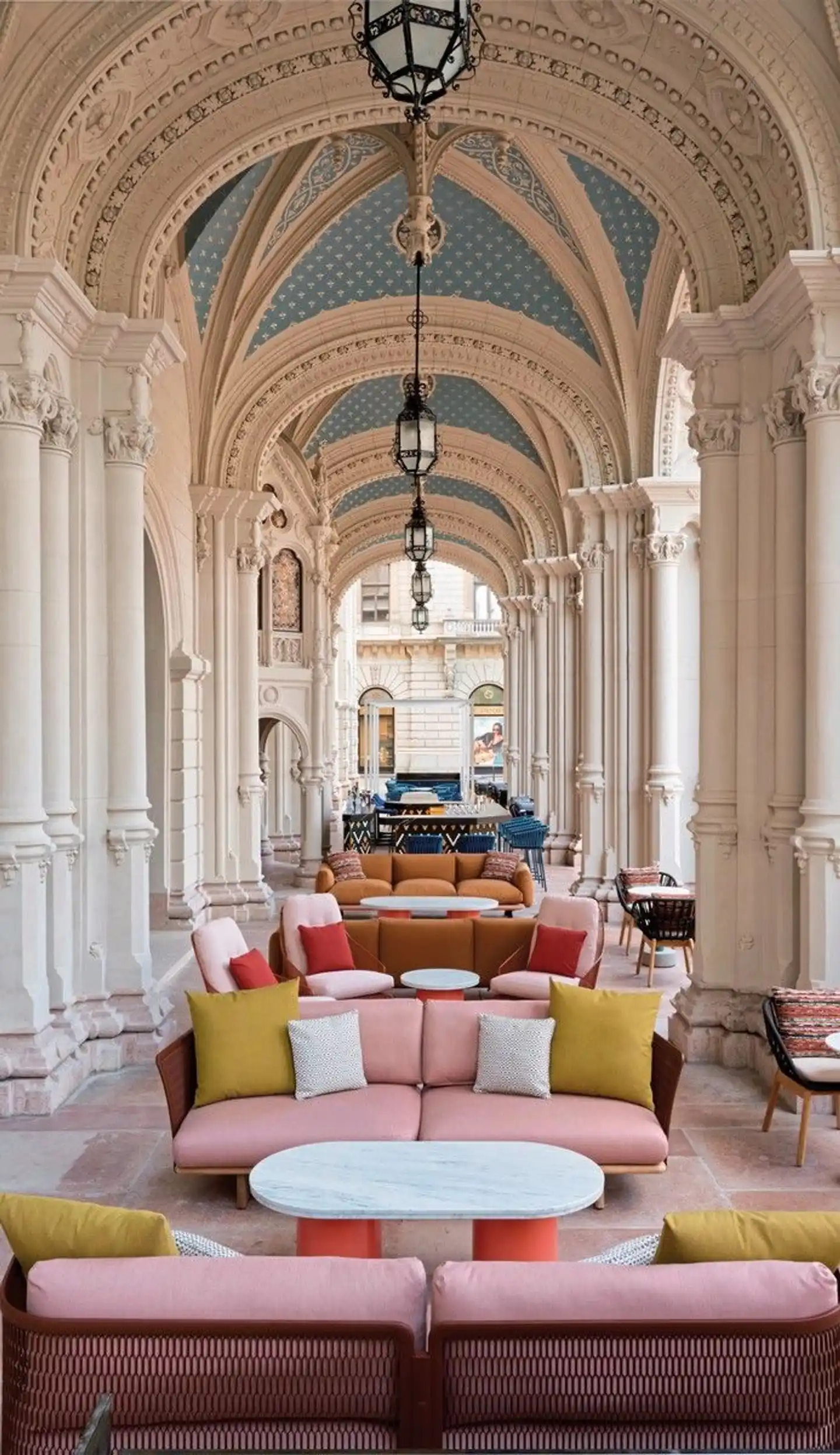 W Budapest Lobby