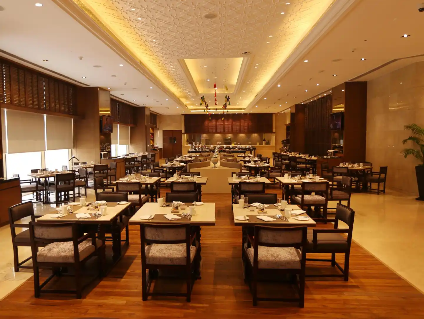 Pride Plaza Hotel Aerocity Restaurant