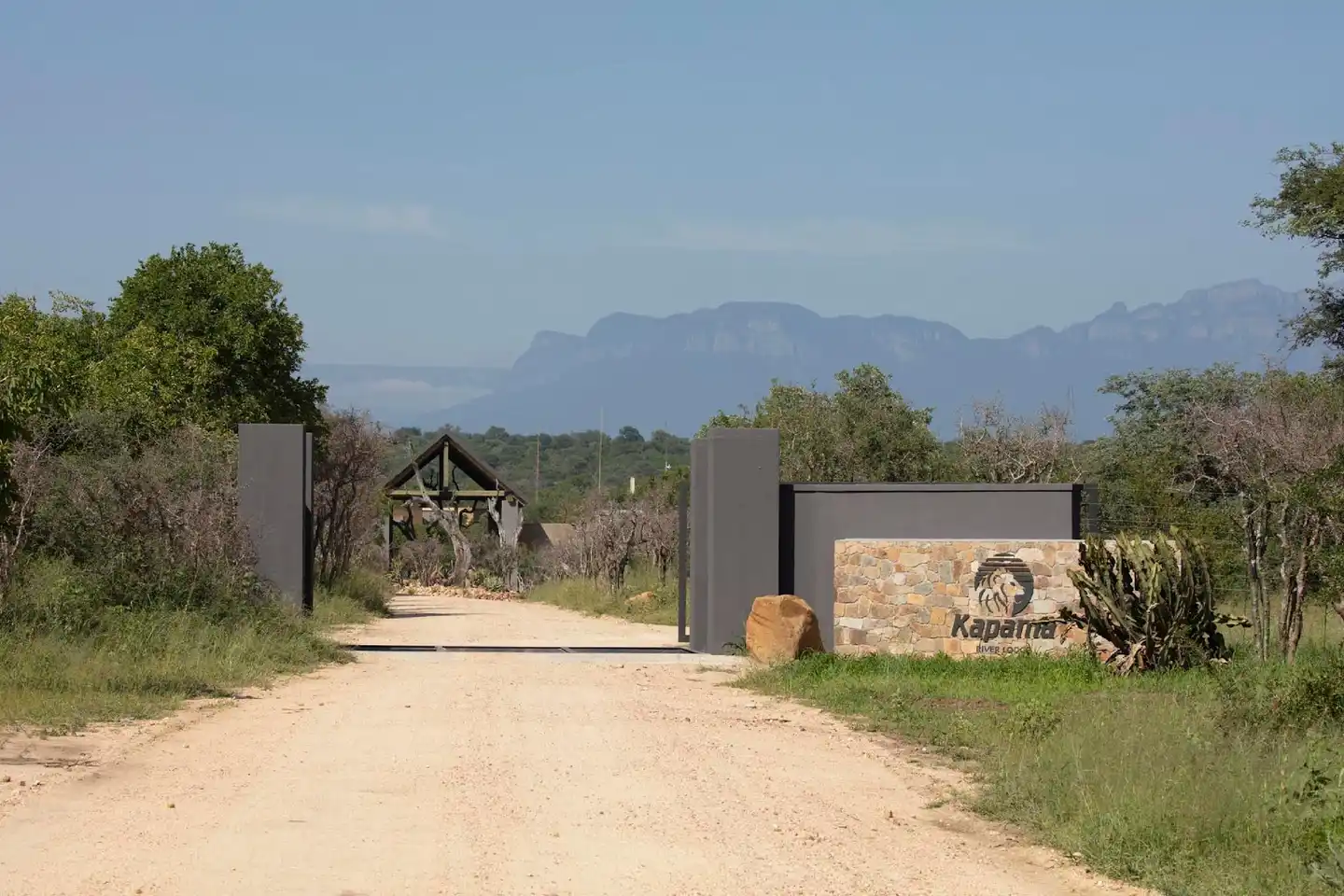 Kapama Private Game Reserve - Kapama River Lodge Aussenansicht