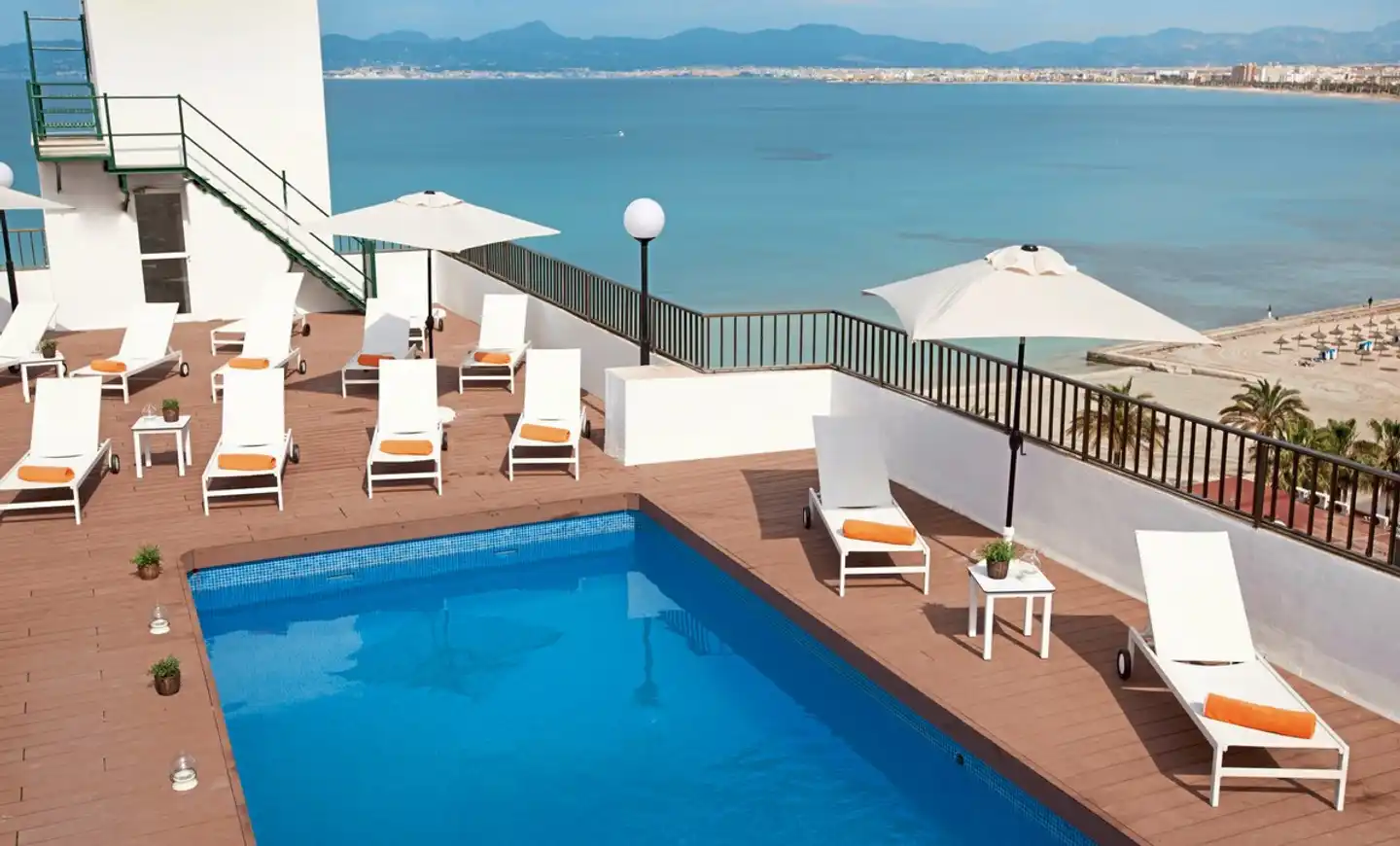 whala!beach Terrasse