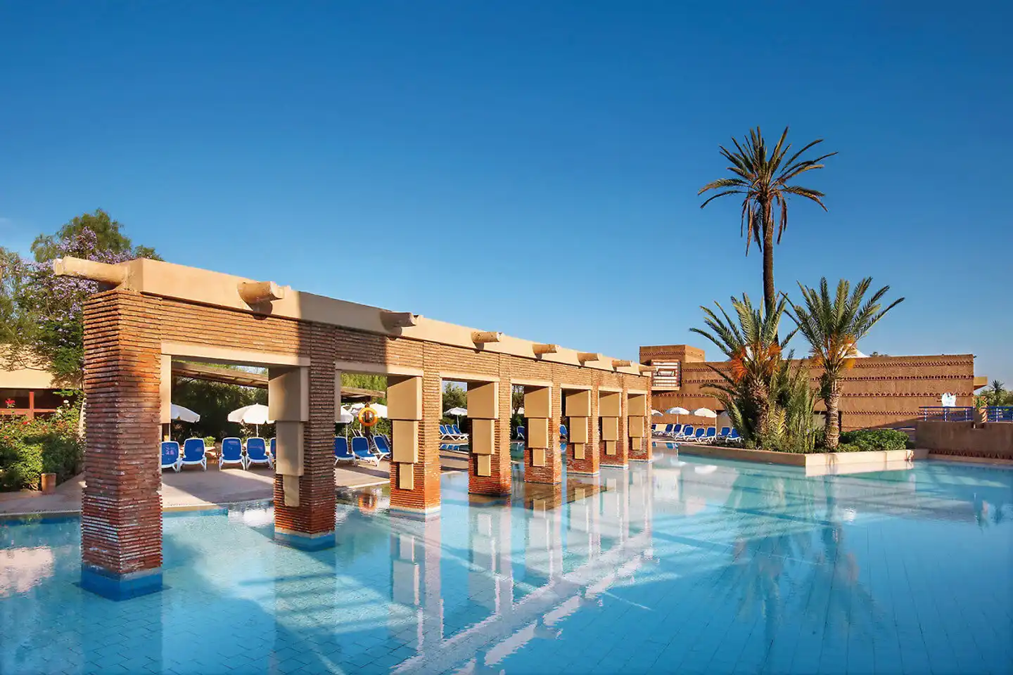 Valeria Madina Club Pool