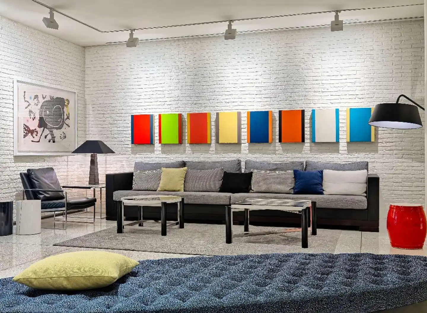 H10 Art Gallery Lobby