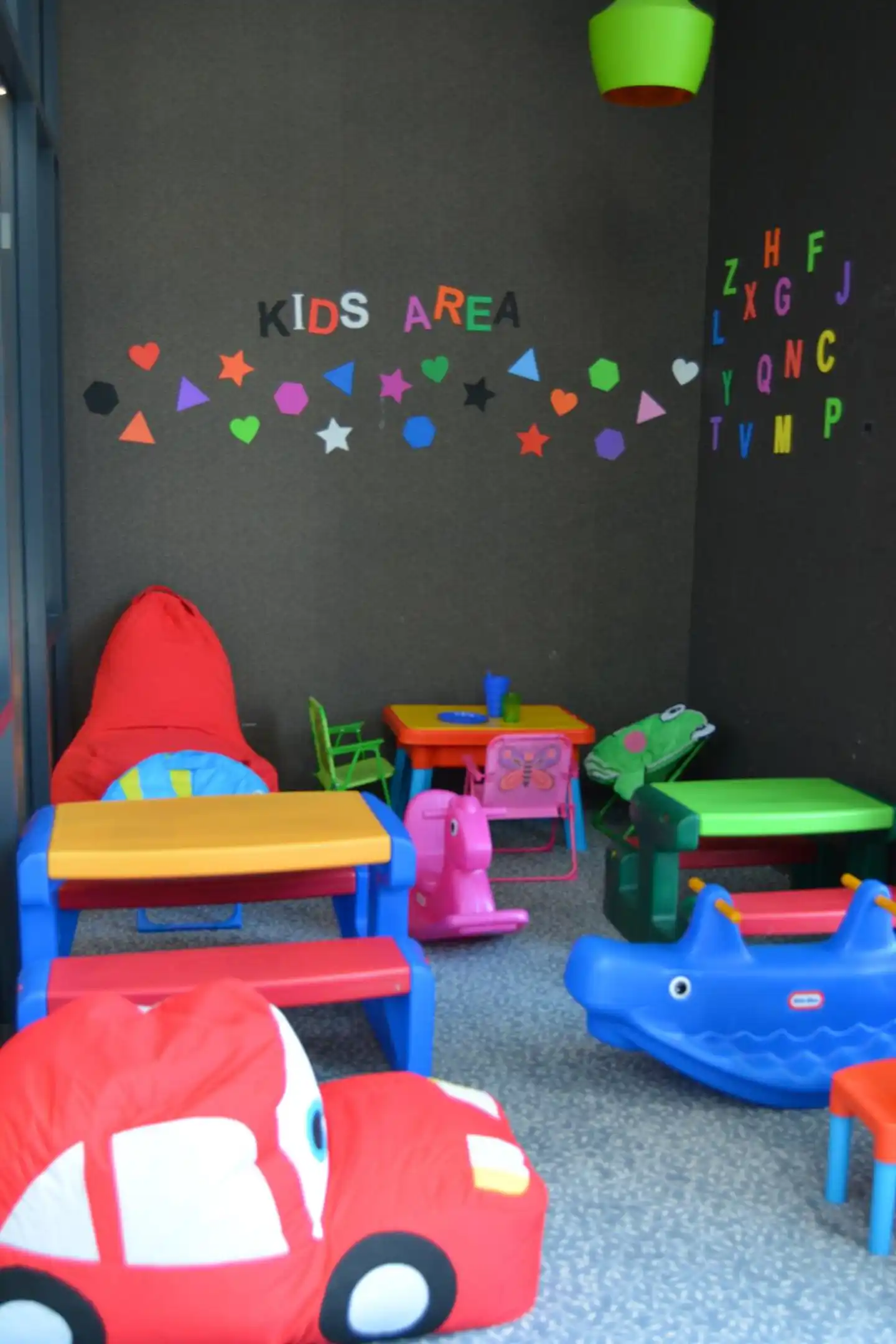 ibis Styles Dubai Jumeira Sport und Entertainment