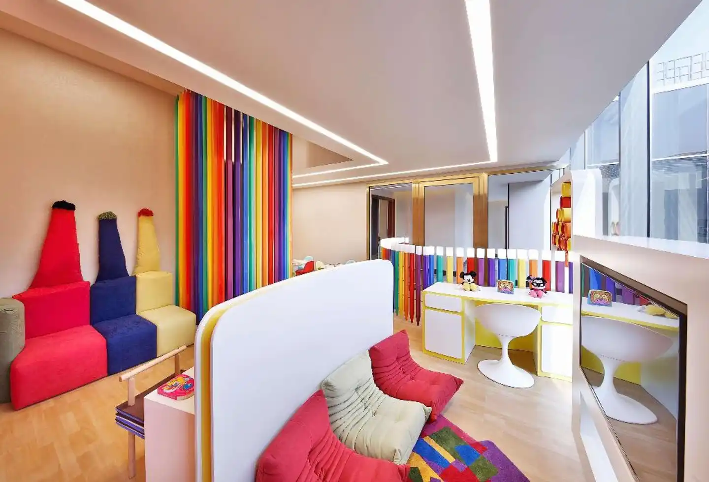 AlRayyan Hotel Doha, Curio Collection by Hilton Personen