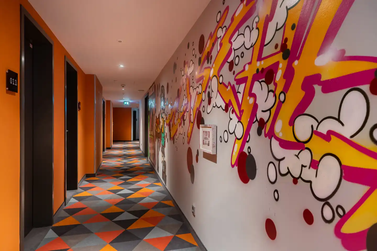 the niu Hide Lobby