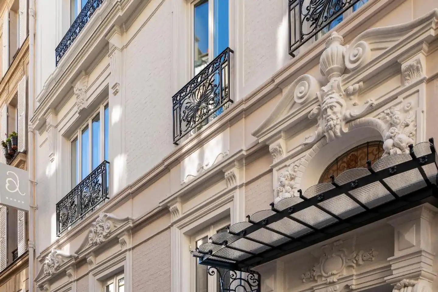 Paris j'adore Hotel & Spa Aussenansicht