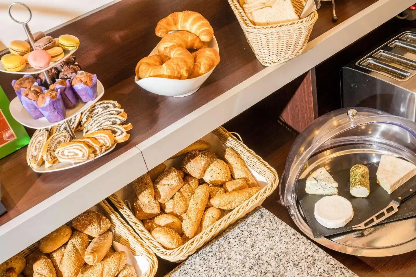 Best Western Plus Celebrity Suites Restaurant