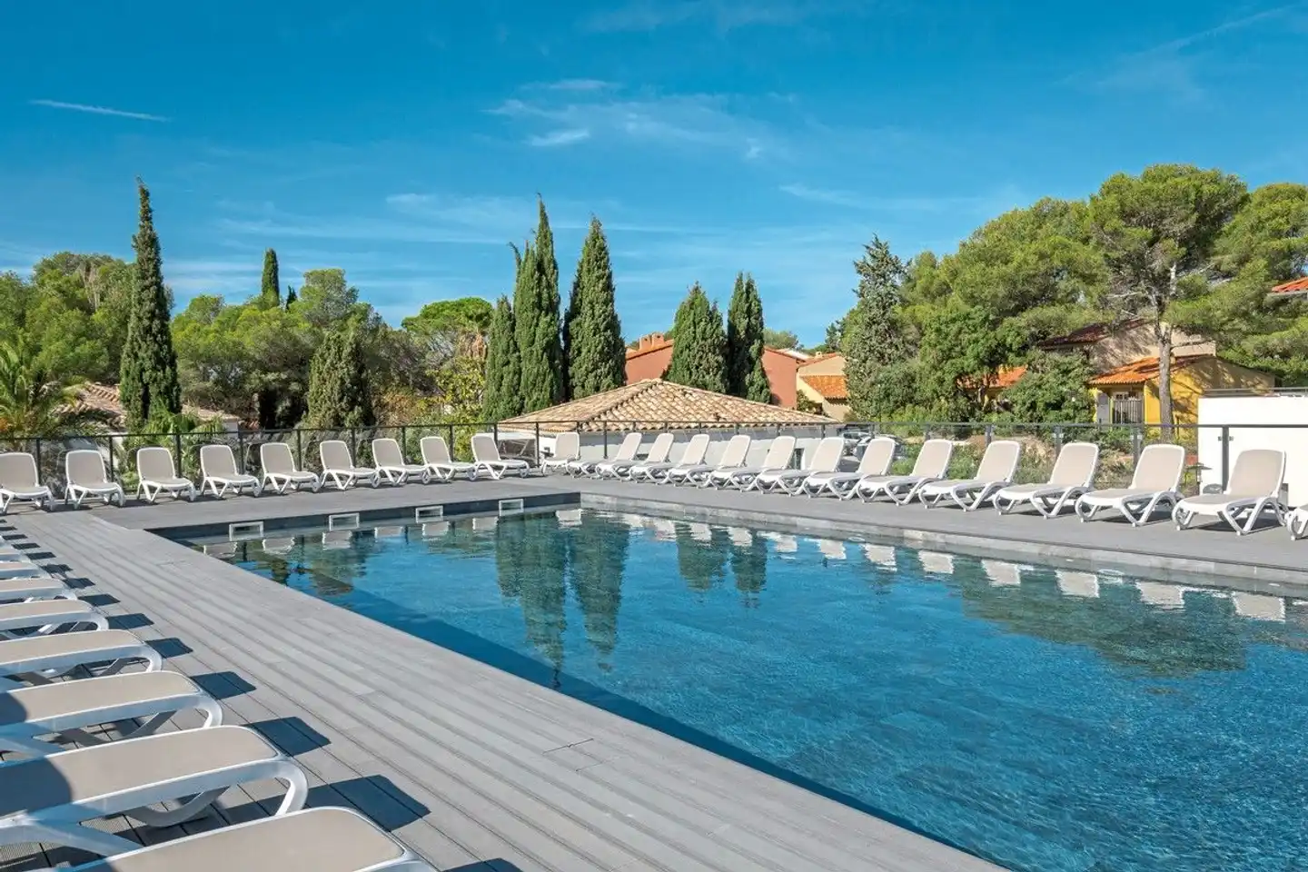 SOWELL HÔTELS La Plage Pool