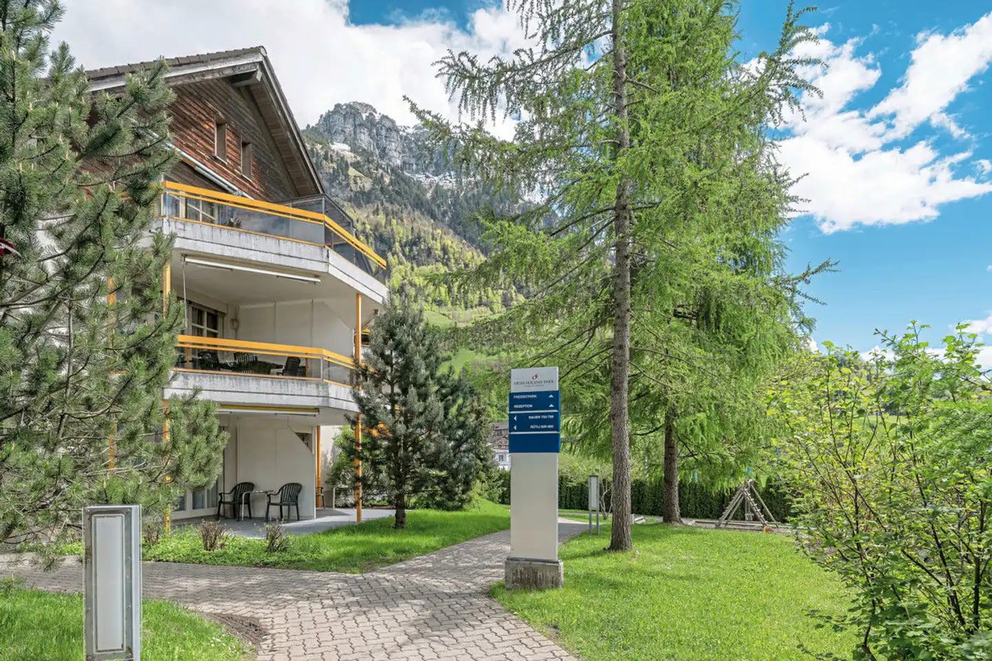 Swiss Holiday Park - Ferienwohungen Aussenansicht