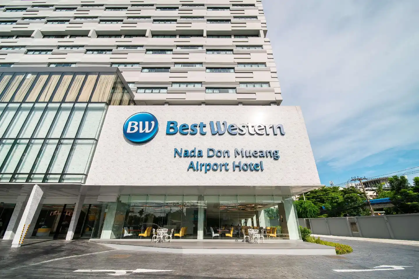 Best Western Nada Don Mueang Airport Hotel Aussenansicht