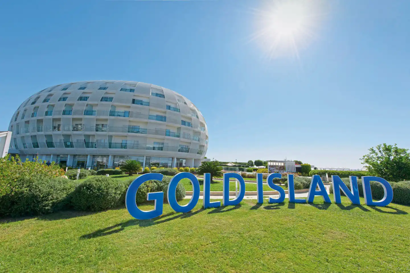 Gold Island Selected Sport und Entertainment