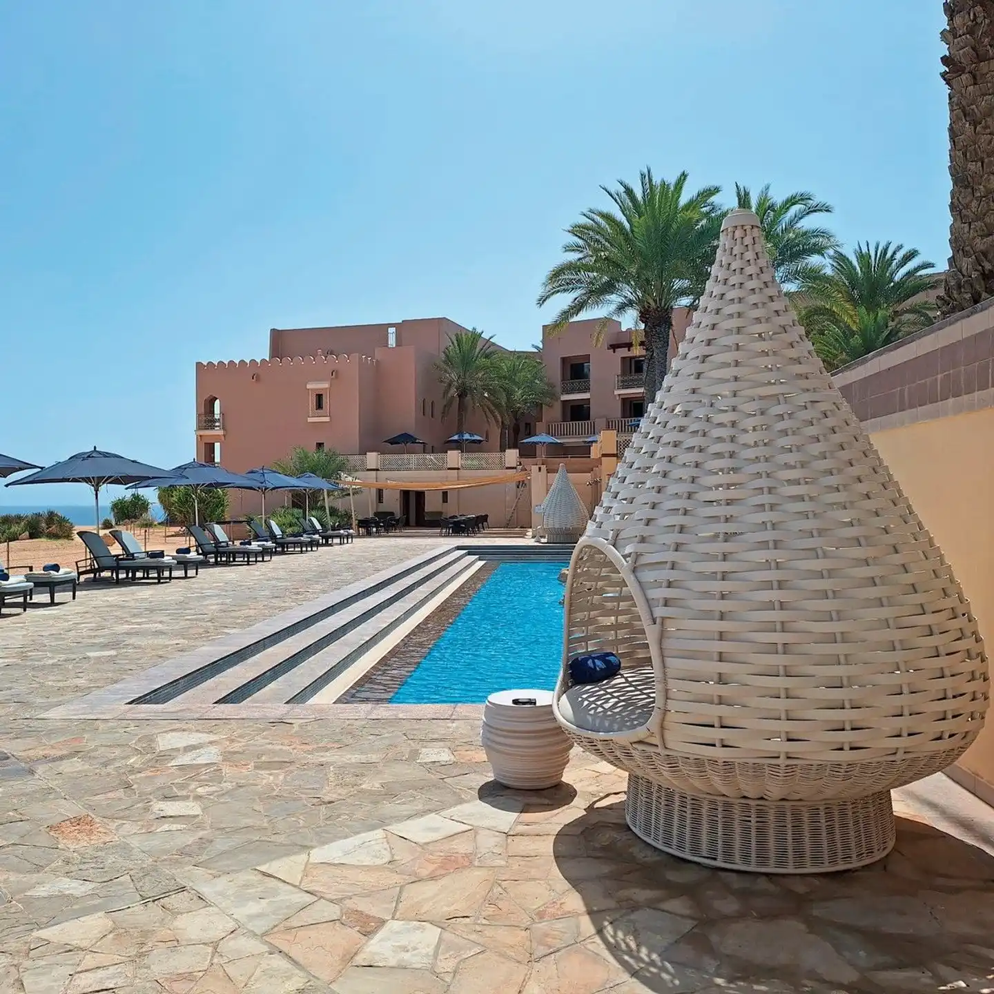 Shangri-La Al Husn, Muscat Pool