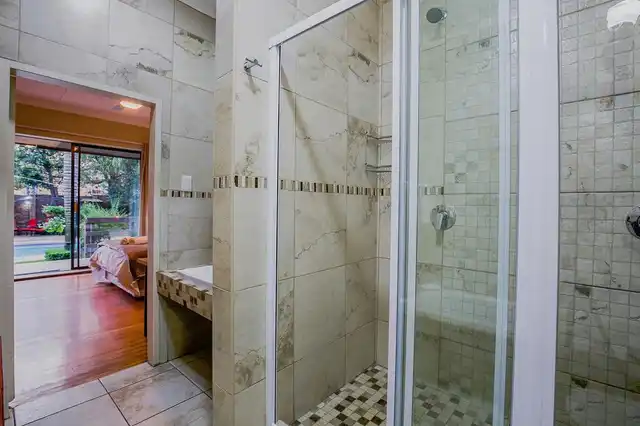 Sunrock Guesthouse Badezimmer