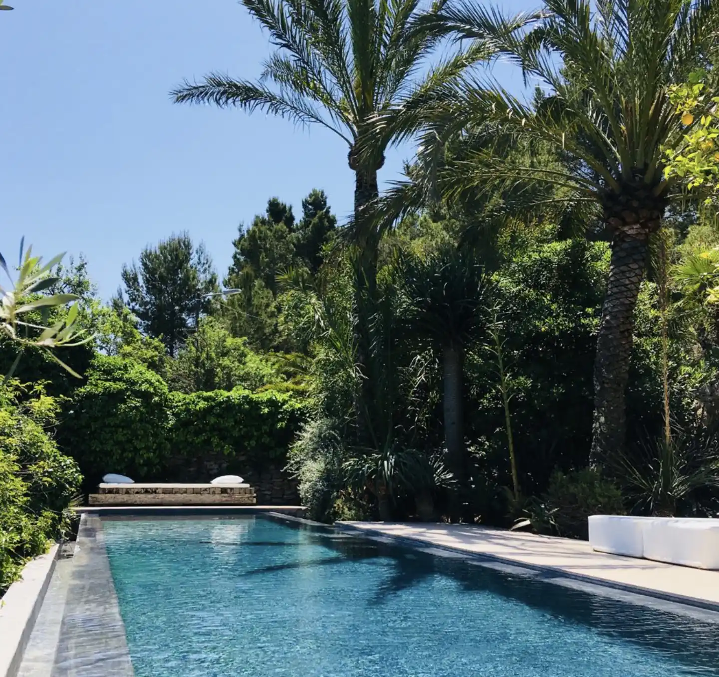 Finca Jardines de Palerm Pool