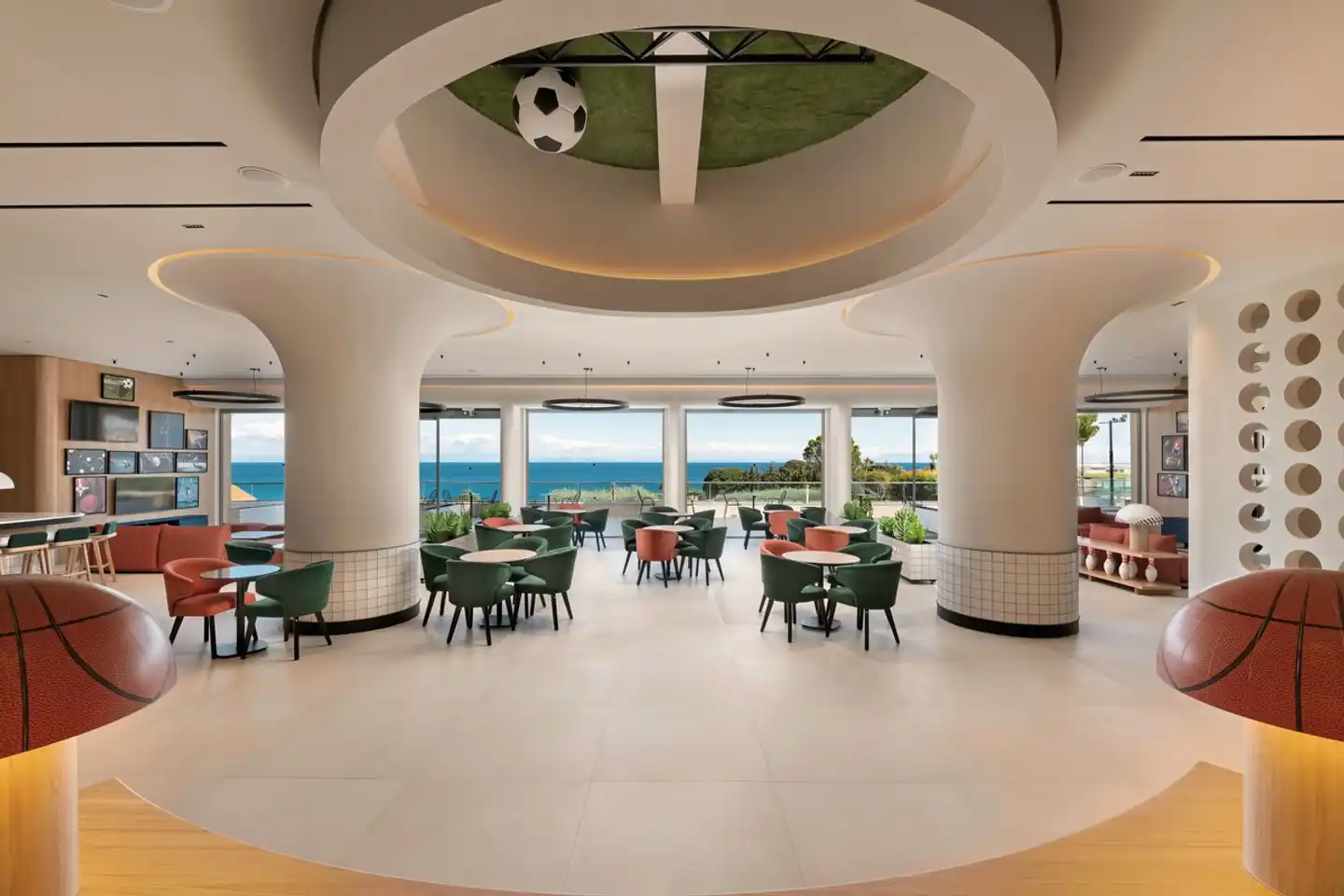Kresten Palace Hotel Lobby
