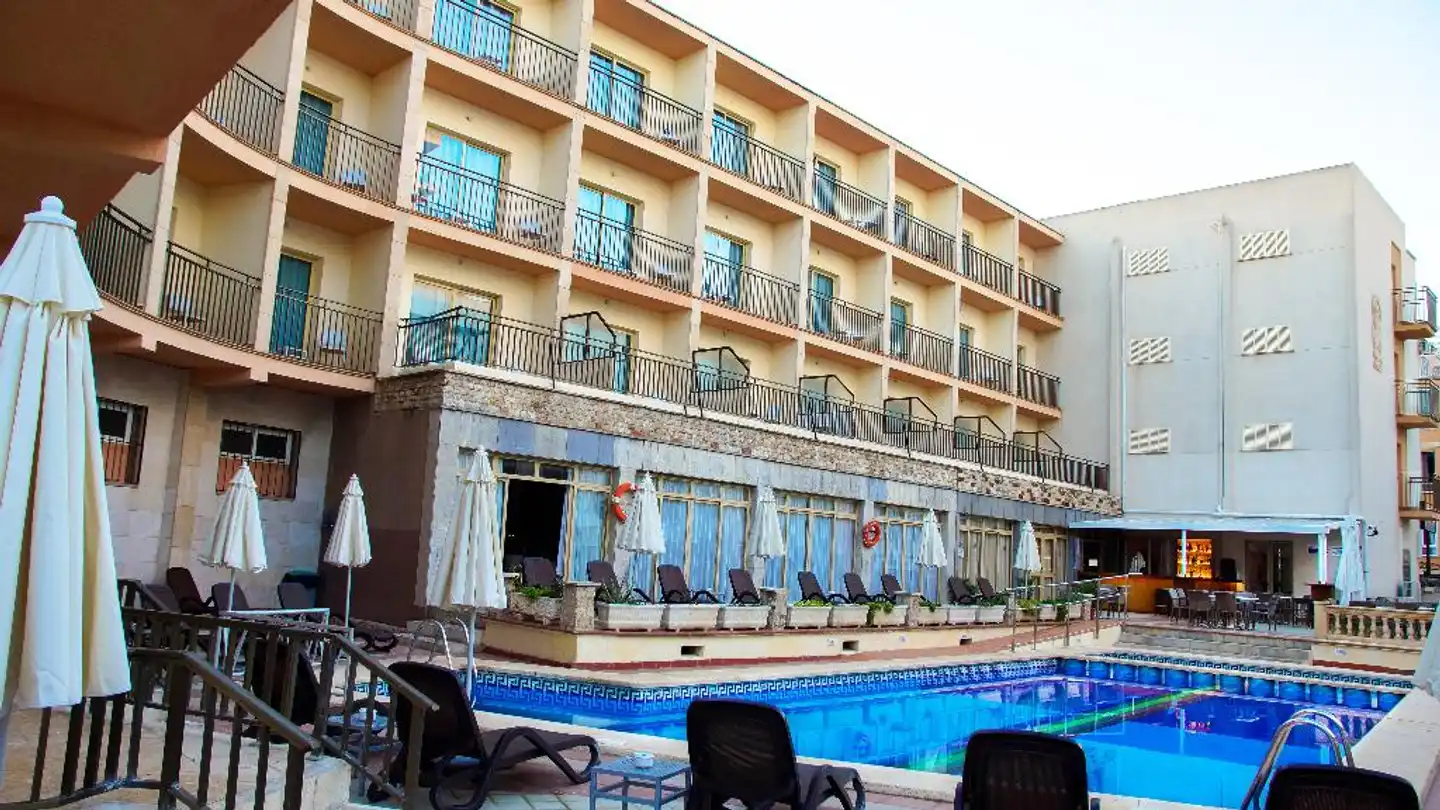 Hotel Iris Aussenansicht