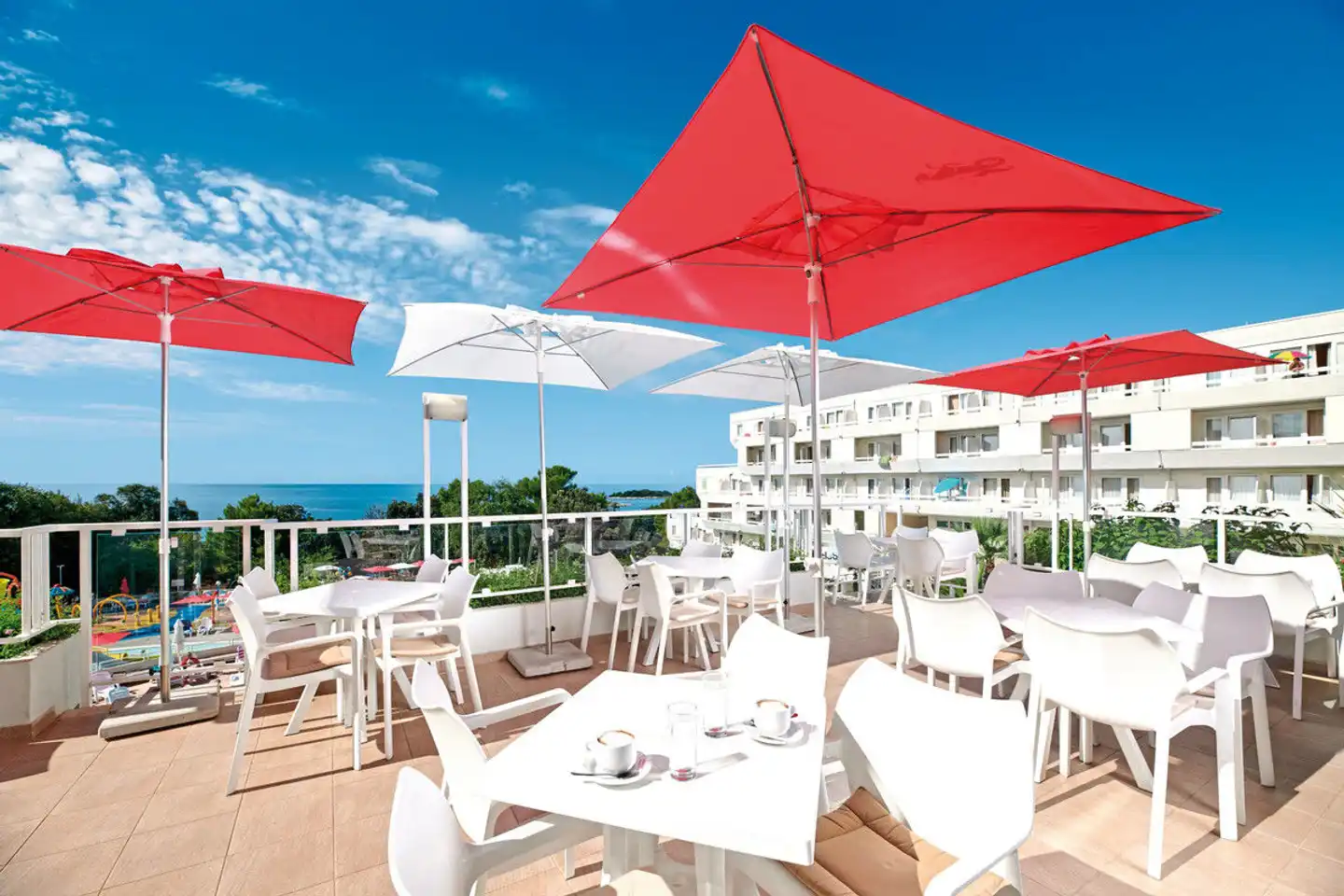 Delfin Plava Laguna Terrasse