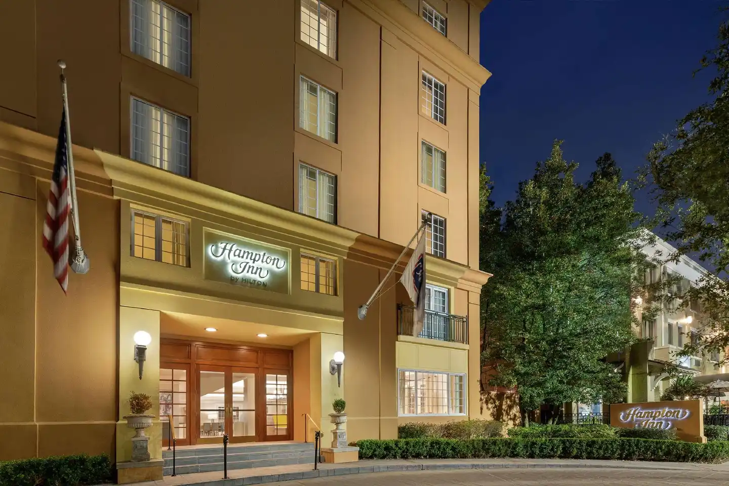 Hampton Inn New Orleans-St. Charles Ave./Garden District Aussenansicht