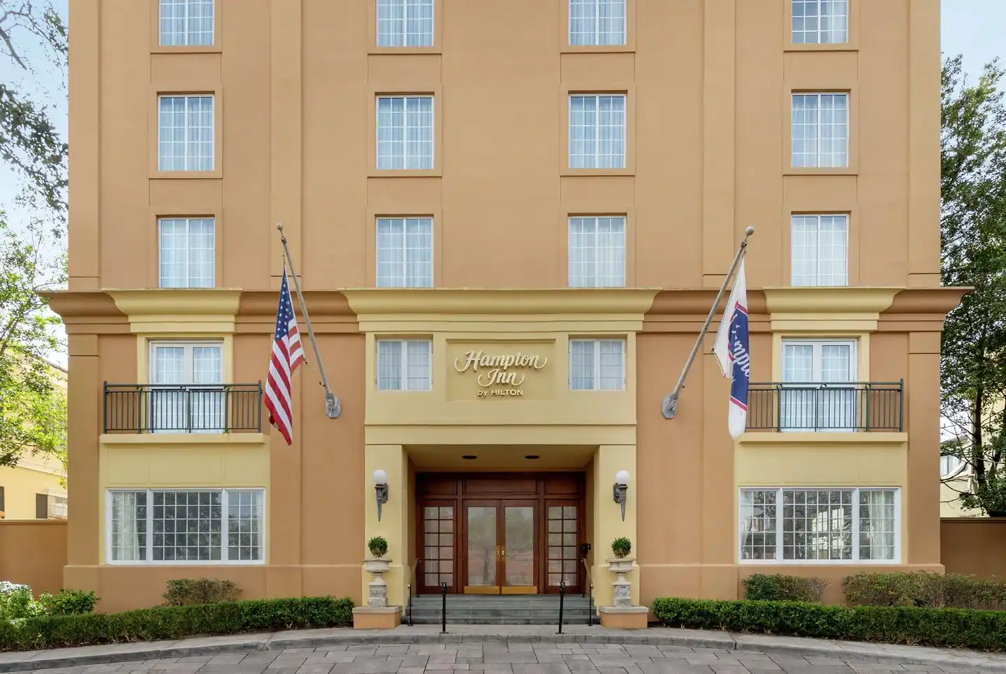 Hampton Inn New Orleans-St. Charles Ave./Garden District Aussenansicht
