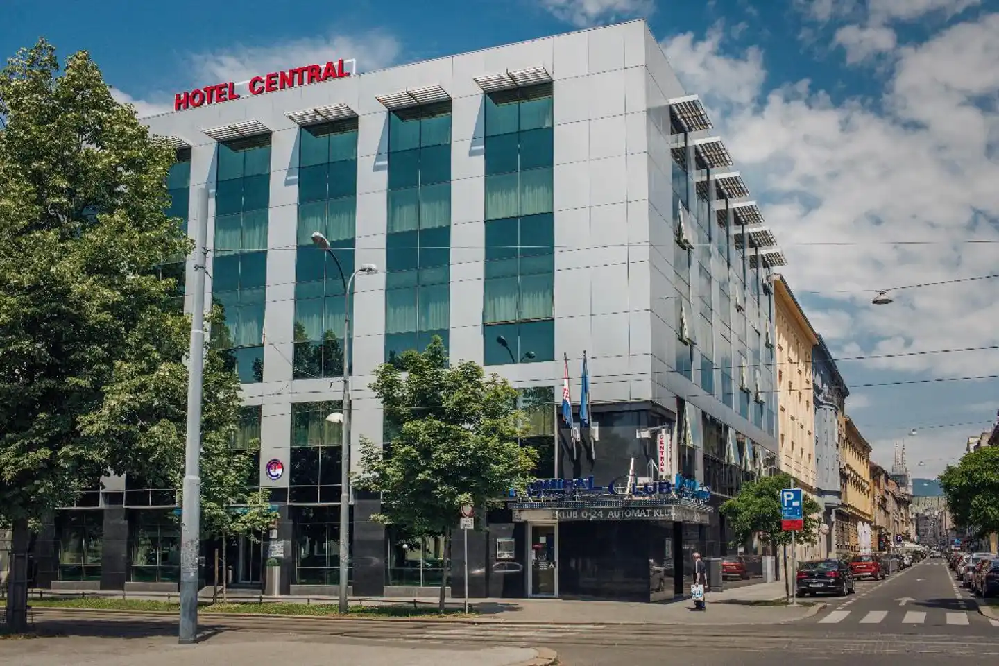 Central Aussenansicht