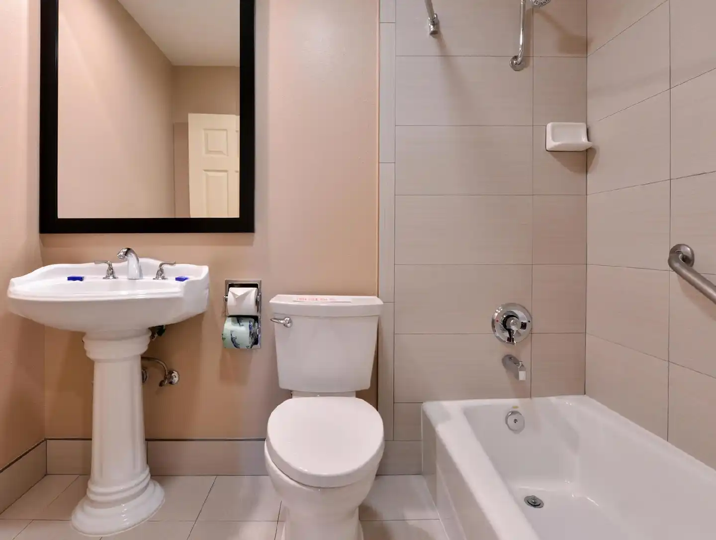 Best Western Oxnard Inn Badezimmer